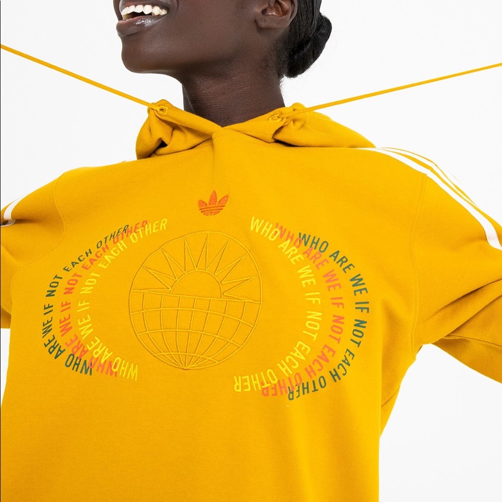 NWT Rare! Adidas x Yara Shahidi velvet hoodie